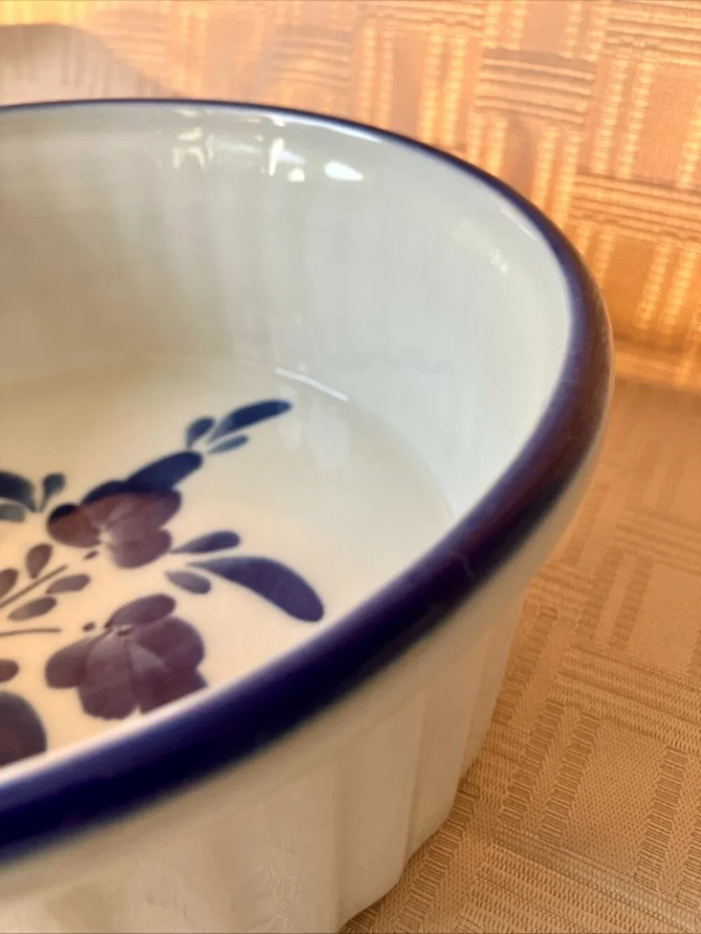 Viana Do Castelo Portugal Baking Casserole Dish Bowl Hand Painted 7 1/4” Round